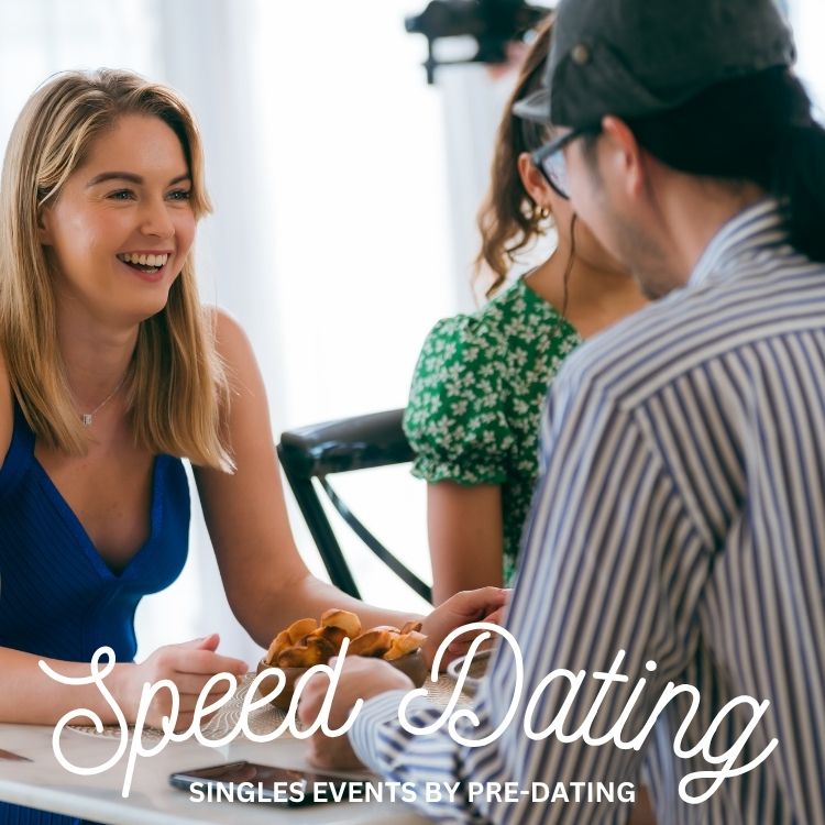Jacksonville attendees of Speed Dating in Florida enjoying the event!
