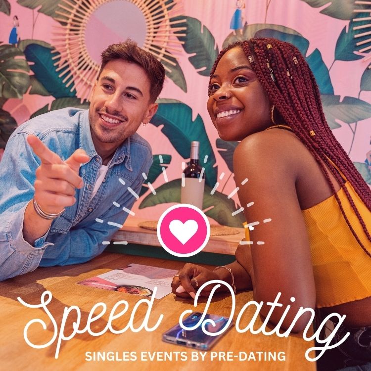 Jacksonville attendees of Speed Dating in Florida enjoying the event!